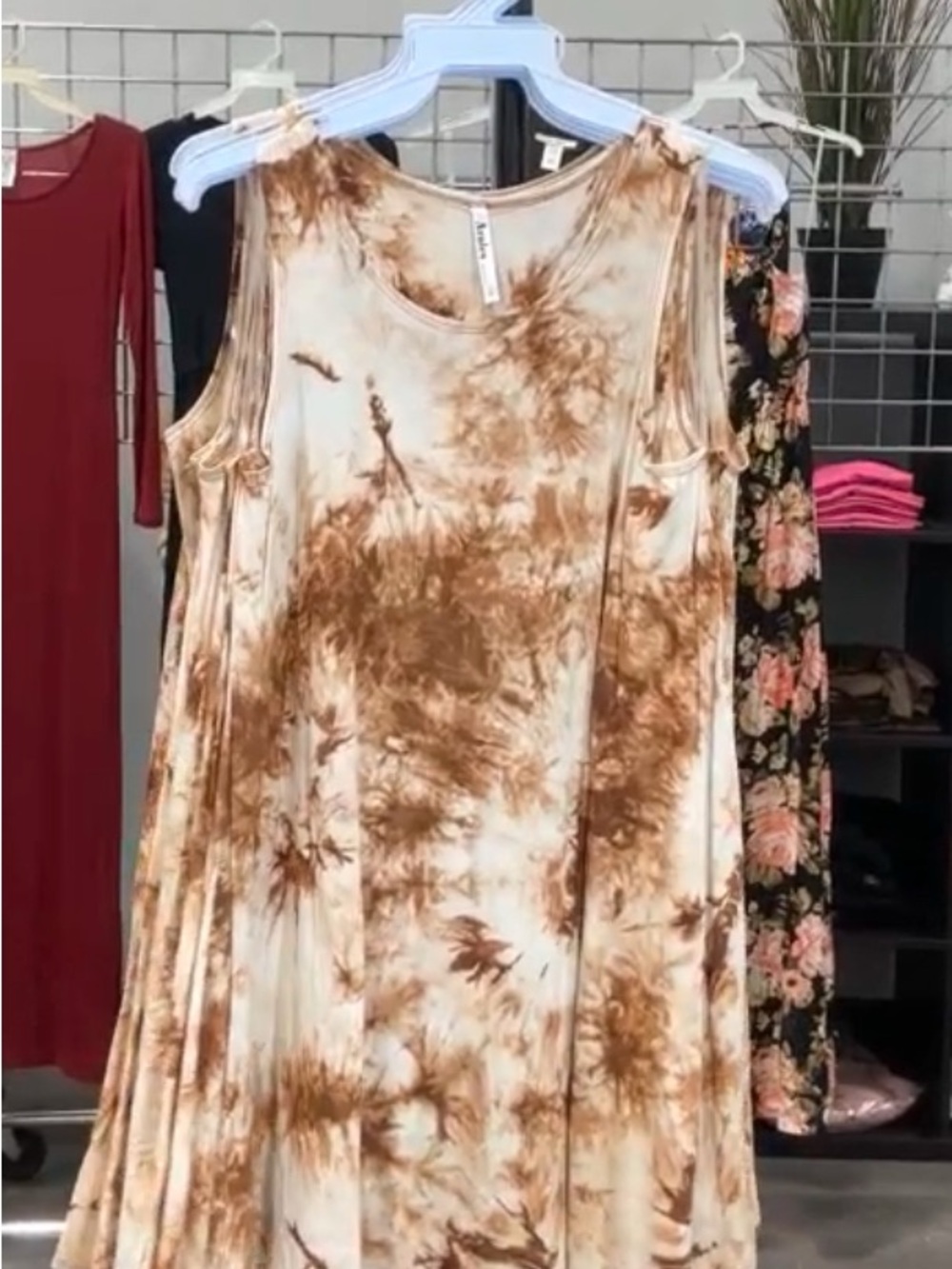 Sleeveless Tie-Dye Swing Dress in Cream and Brown